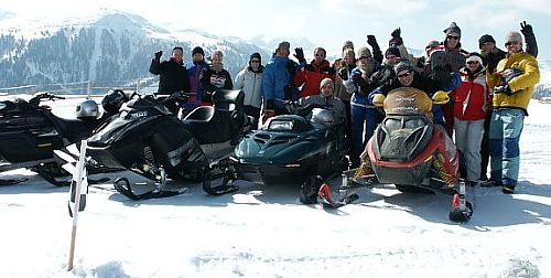 Snowmobile Action als Ergänzung zum Rallye Drit Kurs Österreich Schweiz Deutschland