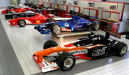 Formel 1 Kurs Foto selber fahren Werkhalle Frankreich