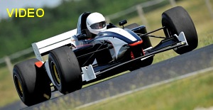 F3000 Lola 11 speed vorne 300