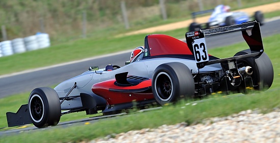 Formel Renault Testfahrten und Rennen buchen