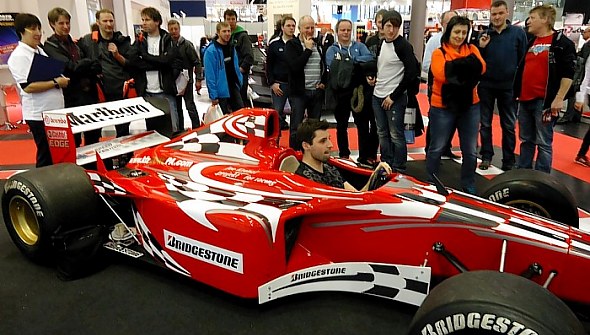 Formel 1 Simulator mieten Messe 