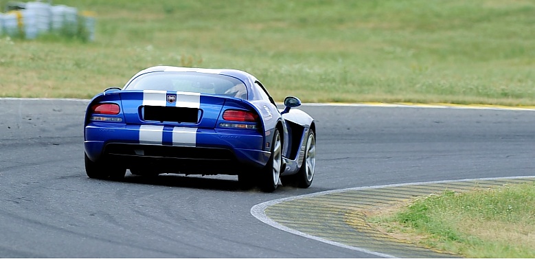 Dodge Viper Rennstrecken Kurvenspeed