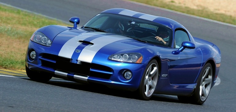 Dodge Viper selber am Ring fahren und Renntaxi buchen