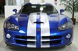 Dodge Viper blau vorne Rental in Austria Europe